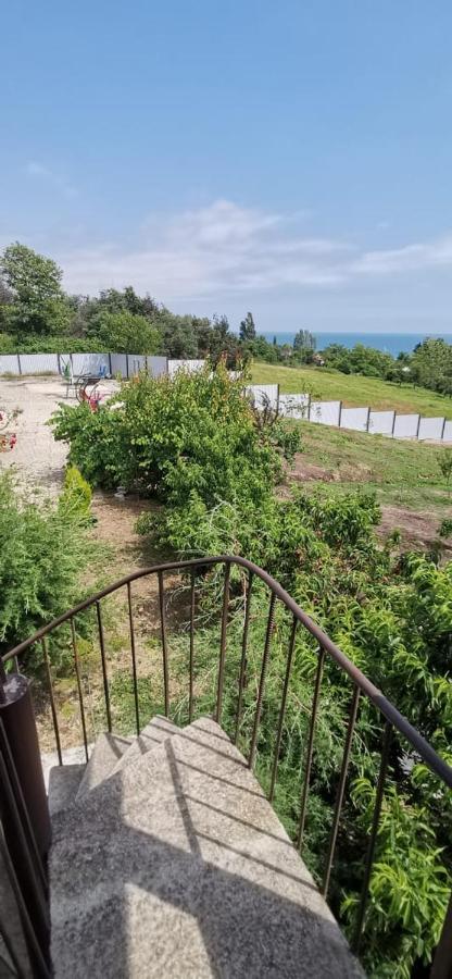 Guest House On Gagarina Varvara10 New Athos Exterior foto